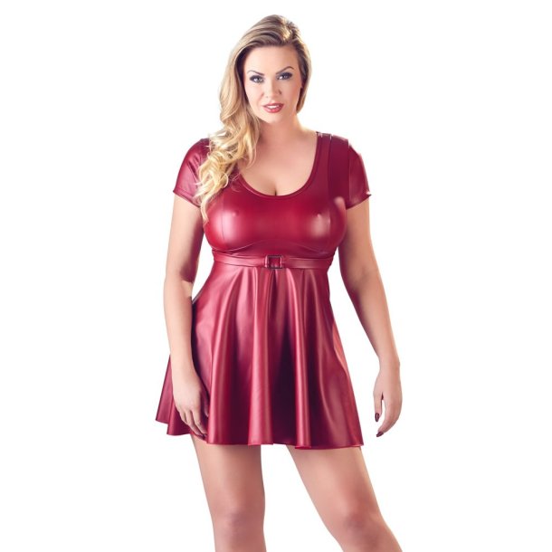 Plus Size Kjole i Rd Wetlook med Blte